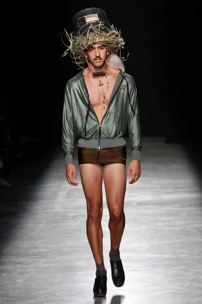 Look 21